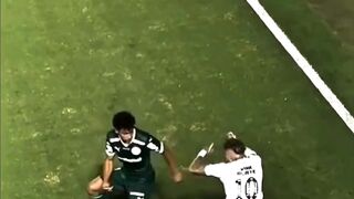 Pahlawan kehilangan kekuatannya ????????