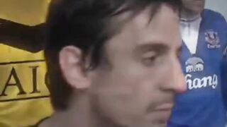 2 saudara berbeda tim