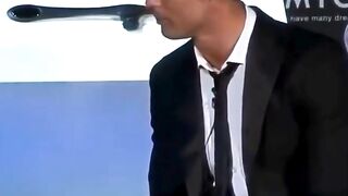 Bukan Sekadar 1000+ Gol, Tapi Soal Respek! ????