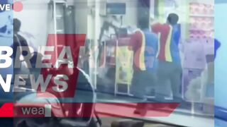 Aksi gercep pegawai Indomart tangani korsleting, cegah kebakaran! Salut! #Indomart #aksihero #sigap