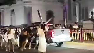 Hidup lagi cape capenya malah diganggu