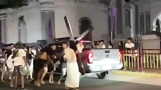 wkwkwk di hajar yesus