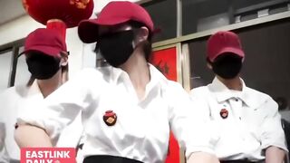 Video viral crew resto dance