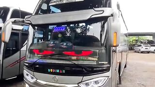 telolet Indonesian bus
