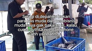 Pelelangan ikan nelayan karangsong