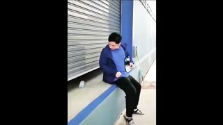 A SHORT video JOKE.Doubling.