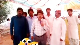 Very very funny watch full video banda interview dete howe