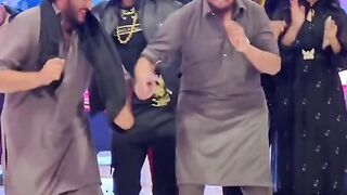 Dancing trending videos