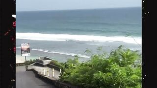 Grab motor + pantai Bali = perfect combo