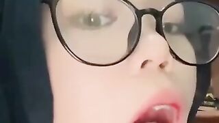 Dera Angela bahan primadona sampe kena muka mulut ayang