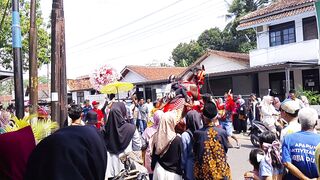 Kuda jingkrak di acara arak2an