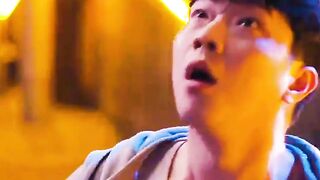 Chinese girl inter the boyfriend house ????????