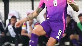 Efek Orang Dalam Kahh????? 5 Pemain MOTM Padahal Timnya Kalah????