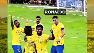 Yang lain kena lempar botol langsung emosi ???? Dia? Santai… ditangkep dong ????????