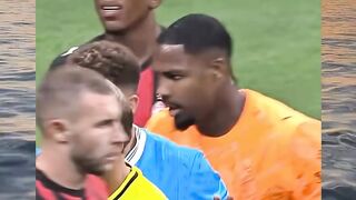 Garis tipis antara semangat dan pelanggaran.