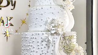 Beautiful White Wedding Cake