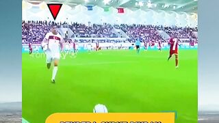 Baru tahu kan kenapa tiang bendera sudut sekarang nggak gampang patah? ????