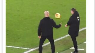 KETIKA PEP GUARDIOLA LAGI BOSAN… ????????