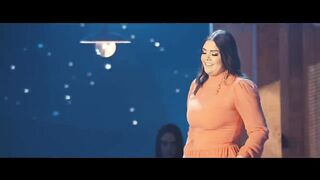 Yuridia - Amigos No por Favor