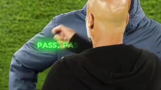 Robert Lewandowski mencetak gol kemenangan ke gawang Atlético 3
