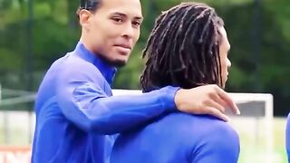 Ayo Sayang Culik Aku Dong???????? 5 Pemain Berbakat Yang Timnya Akan Terdegradasi????