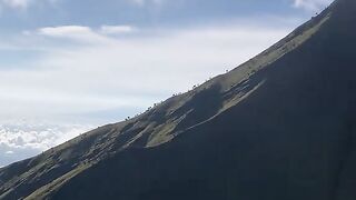 Pemandangan gunung Indonesia