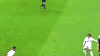 Momen Neymar Jr. Dribble & Diacak-acak Lawan