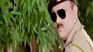 Neeche aana hae dhiyan se