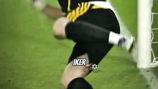 kiper yang membuat messi menangis frustasi