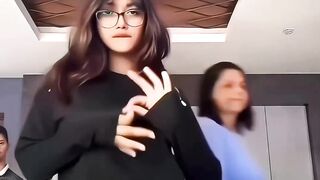 → cute edits, baby clips, aesthetic reels = viral chances high