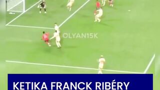 Franck Ribéry datang untuk “nonton sambil nyinyir” ke Cristiano Ronaldo.