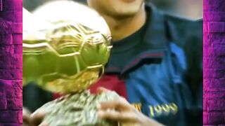 Dibuang saat sedang sayang-sayangnya! ????