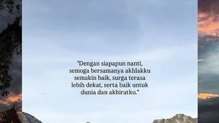 Mencari ketenangan di puncak, sembari menitip doa untuk masa depan