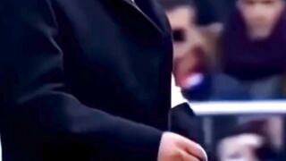 Salah satu nama paling berpengaruh dalam sejarah sepak bola: Alfredo Di Stéfano. 3