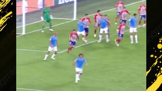 tendangan gol yang keren