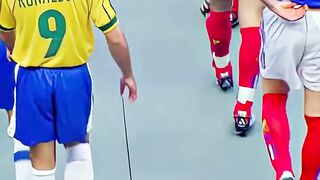 "Ronaldo 98: Sebuah Puncak Sekaligus Patah Hati." ⚽????????
