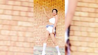 Indian Girl Nethmini Tisara Dance 2