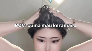 ada yang mau temanin mandi?