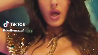 So Hot Girl