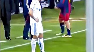 Saat Barcelona Hancurkan Madrid 5-0 di El Clasico ????