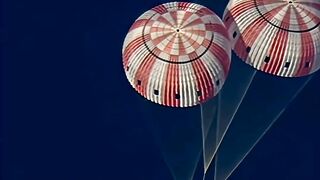 Artemis 2 Orion spacecraft successfully lands on Earth and lands in the ocean ????