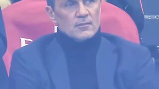 apakah yang terjadi pada ayah maldini