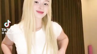 Bule Barbie Dancing