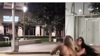 Girls fabulous fight