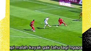 Definisi sedekah gol ke lawan