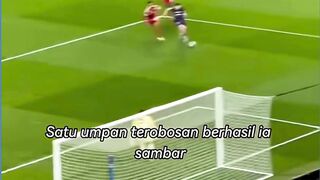 Kvaratskhelia: Sang Penghancur yang Jarang Dibahas Media ????