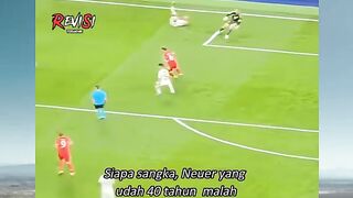 Umur hanyalah angka buat Neuer! ????