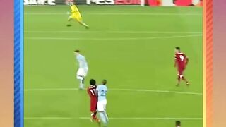 Analisis Gol Jarak Jauh Mohamed Salah vs Manchester City