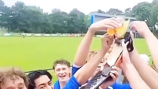 Jorok Tingkat Dewa???? 5 Momen Menjijikan Pemain Bola????