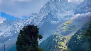 Chaaya Hai Jo Dil Pe Kya Nasha Hai